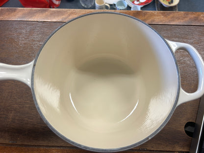 Le Creuset White 2 .25 QT Sauce Pan France, 2.25 QT