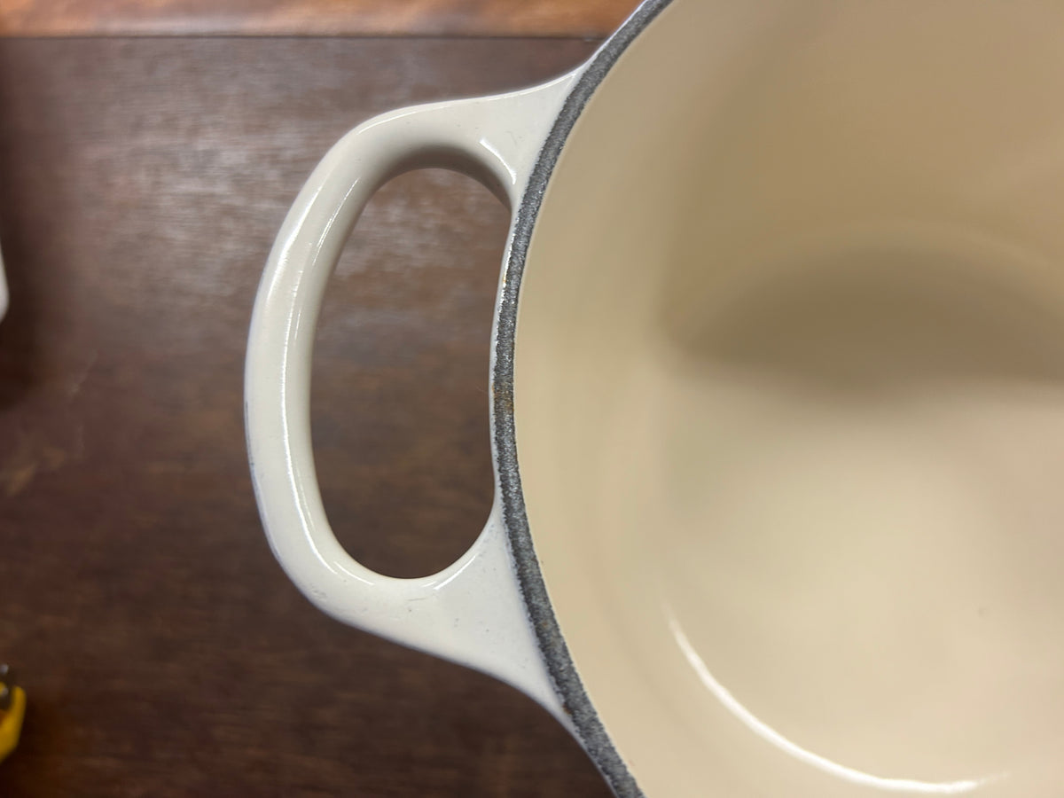 Le Creuset White 2 .25 QT Sauce Pan France, 2.25 QT