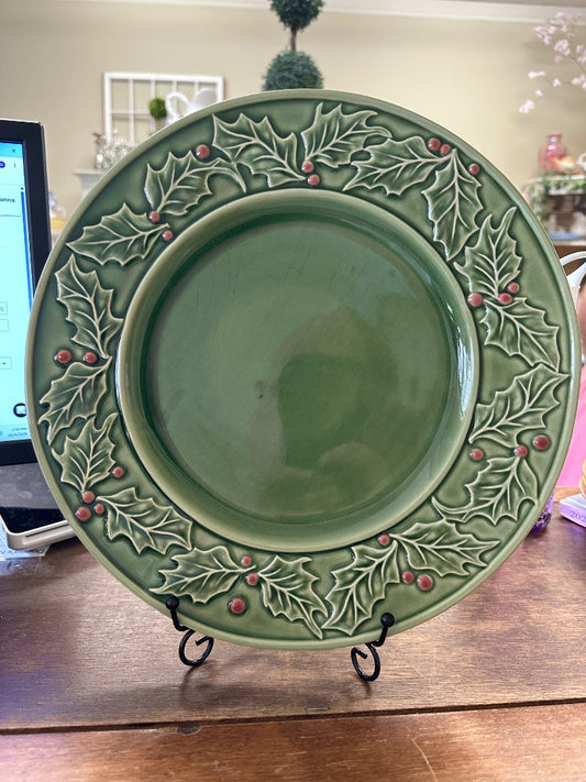 Green & Red Bordallo Pinheiro Holly Plate Portugal, 12 1/2"