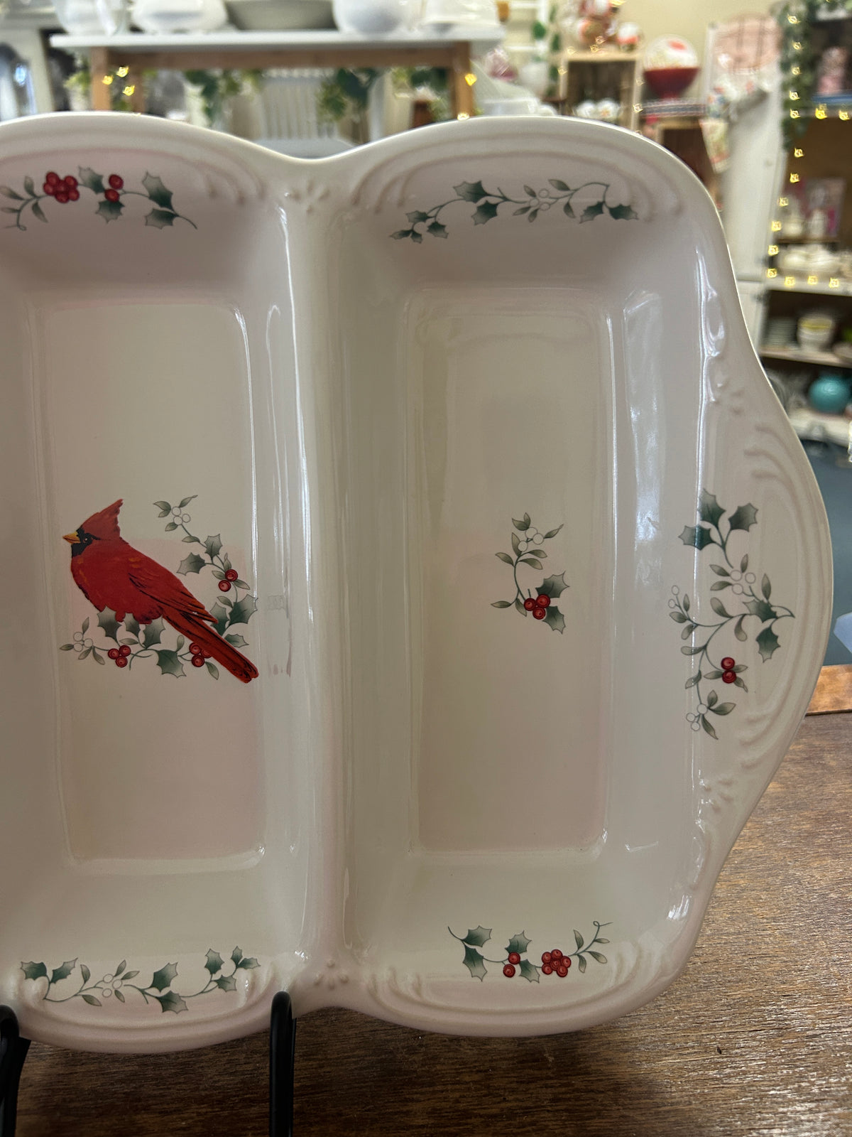Red Green White Pfaltzgraff NEW Winterberry 3 Section, 15"