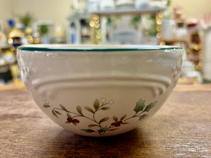Red Green White Pfaltzgraff NEW Winterberry Bowl, 4 1/4"