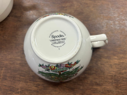 Red Green White Spode Christmas Tree 3 Pc Tea Pot, 7"