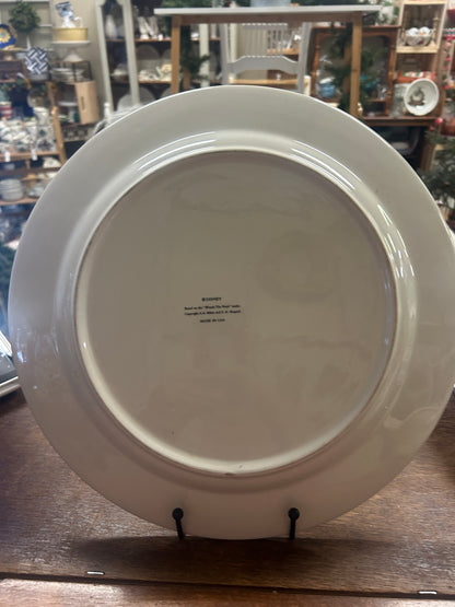 Red Green White Disney Pooh Tigger Eeyore Christmas Platter, 13 1/4"