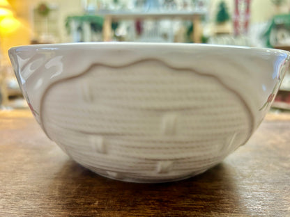 Red Green White Pfaltzgraff Winterberry Woven Bowl, 7 1/4"