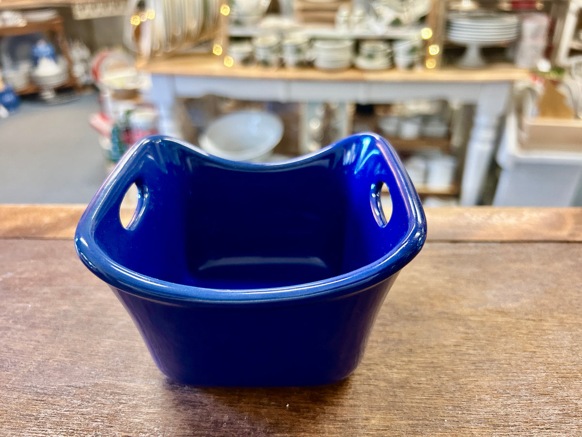 Rachael Ray Square Blue Bowl Handles, 10 ounces