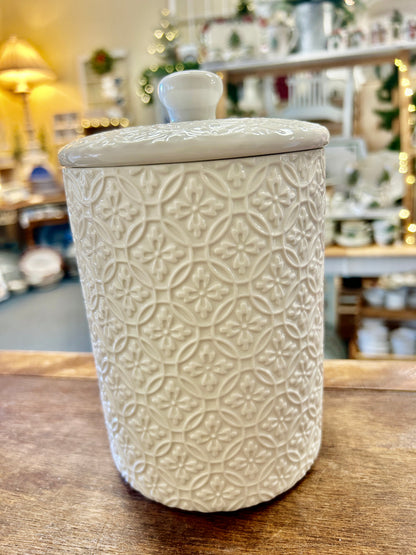 10 Strawberry Street Hampton White Canister, 7 1/2"