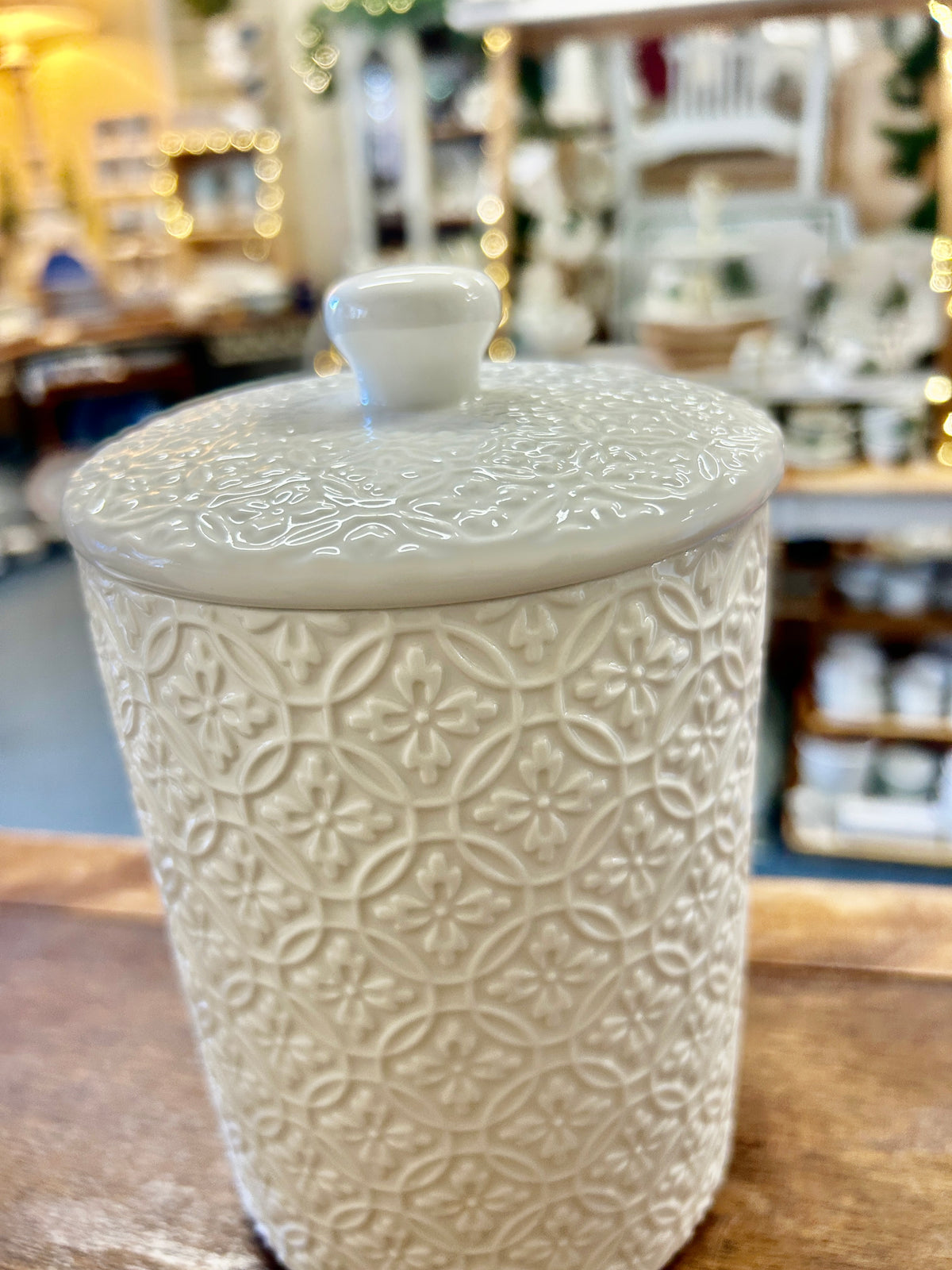 10 Strawberry Street Hampton White Canister, 7 1/2"