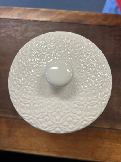 10 Strawberry Street Hampton White Canister, 7 1/2"