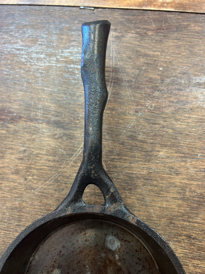 Brown Nest Homeware Egg Cast Iron Branch Handle, 4 1/2"