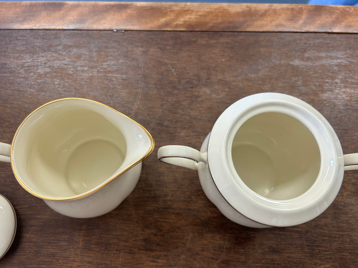 Cream Lenox Courtyard Gold Sugar & Creamer, 5"
