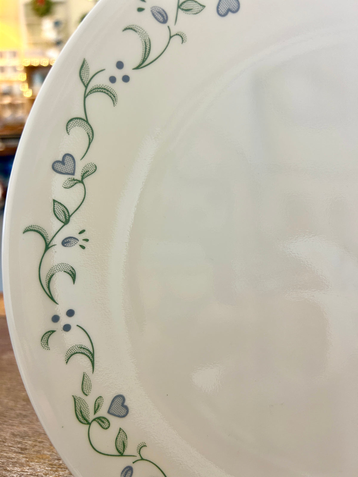 White Corelle Country Garden Dinner Plate, 10 1/4"