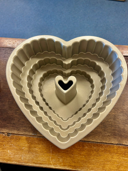 Silver Nordic Ware Heart Bundt Pan, 10"