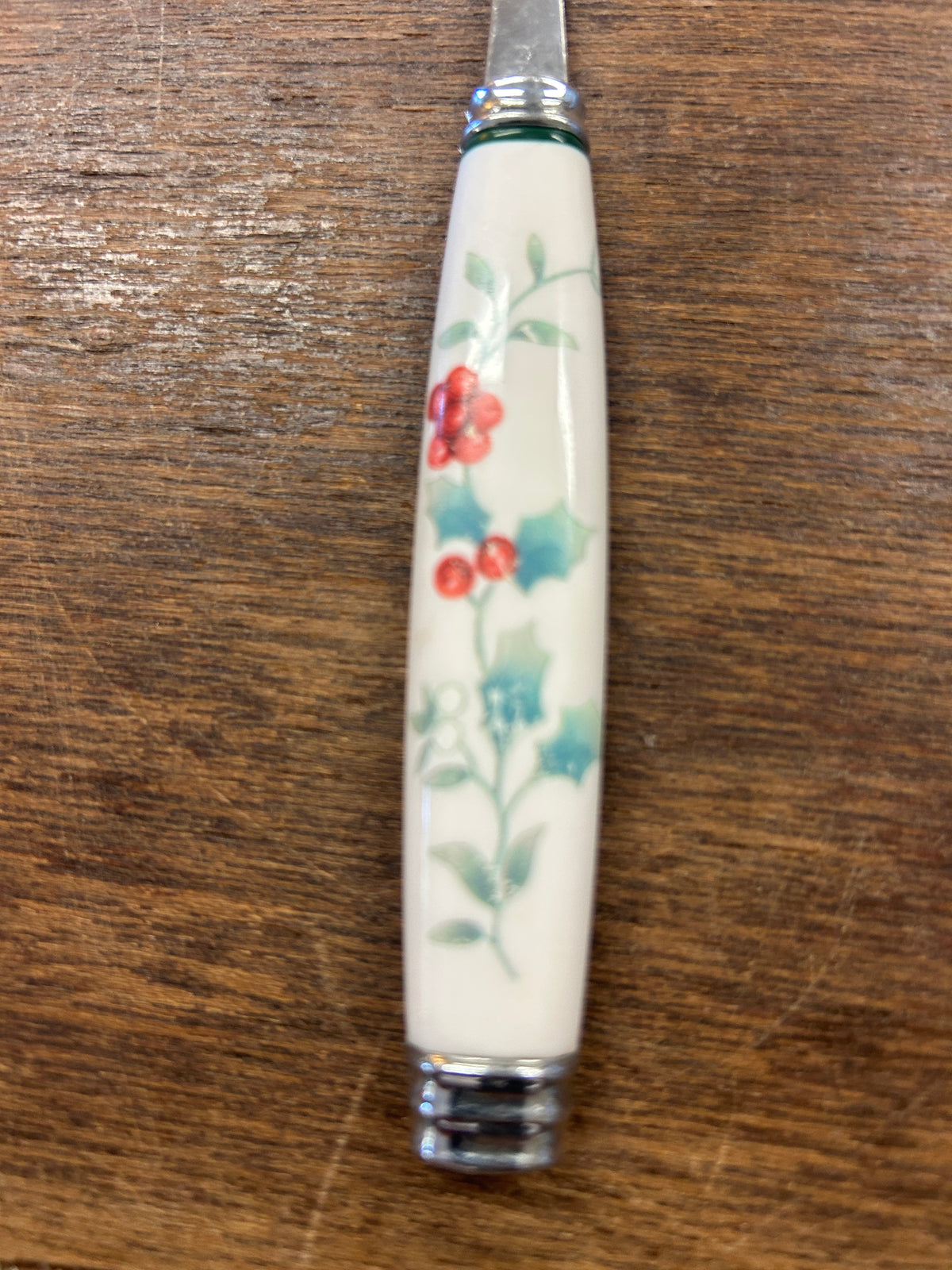 Red Green White Pfaltzgraff Winterberry Spoon, 6 1/4"