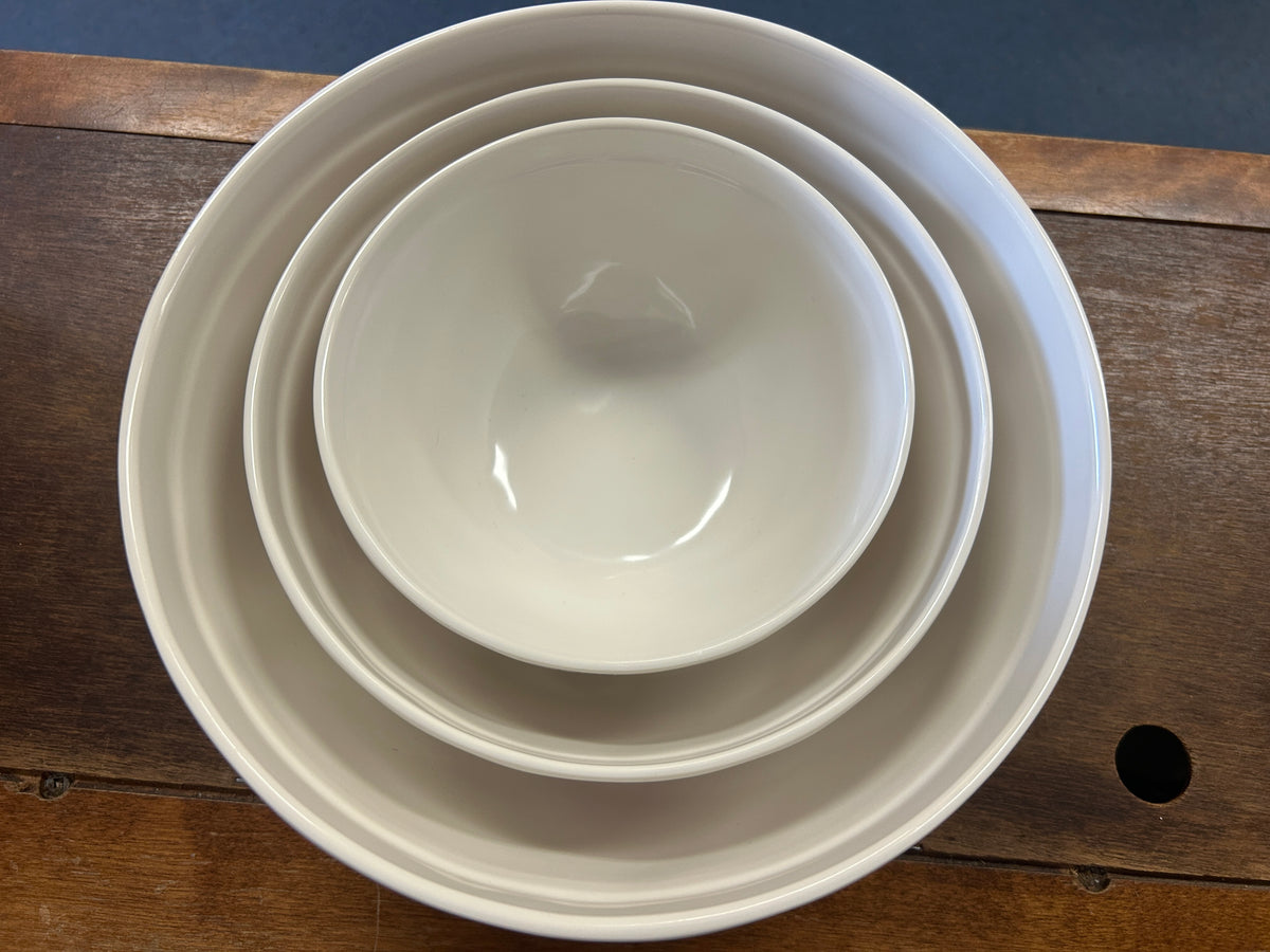 White Rae Dunn Christmas Melamine 3 Nesting, 10"