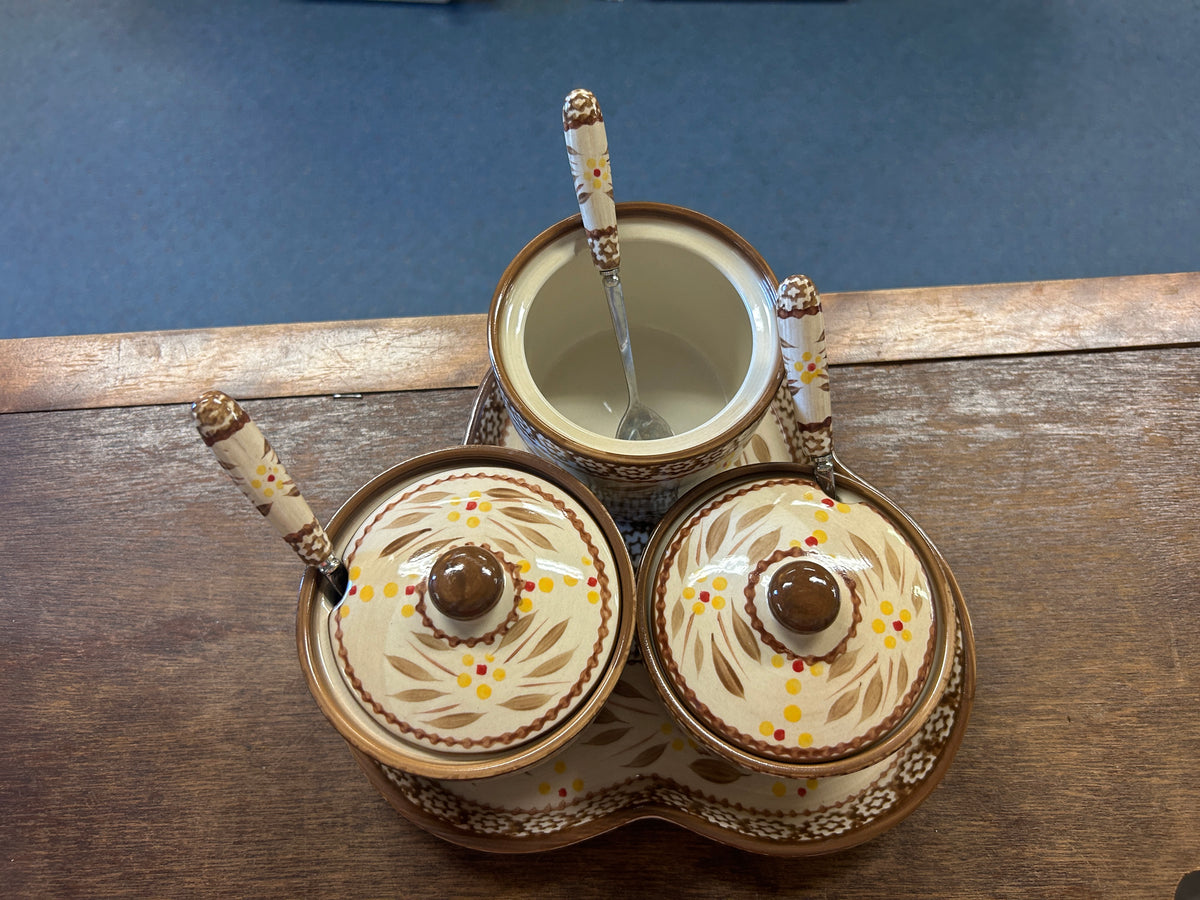 Brown Temptations Old World 3 Bowls, Spoon, Platter, 9"