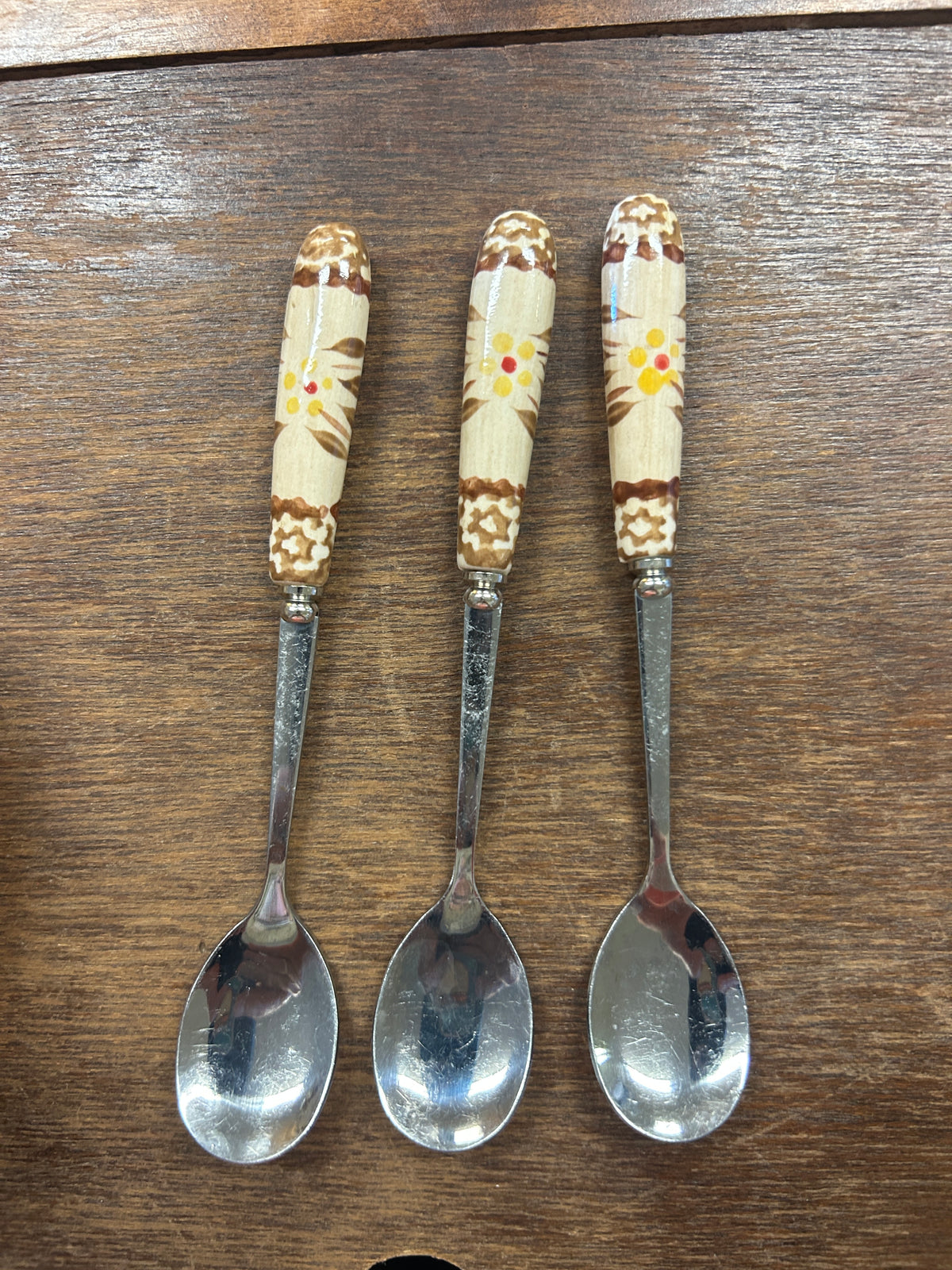 Brown Temptations Old World 3 Bowls, Spoon, Platter, 9"
