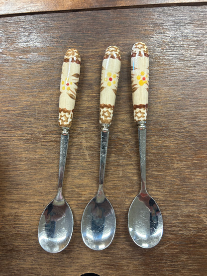 Brown Temptations Old World 3 Bowls, Spoon, Platter, 9"