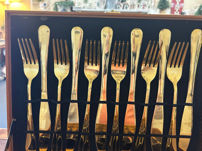 24 pc Gold Silverware in Case, 13 1/2"