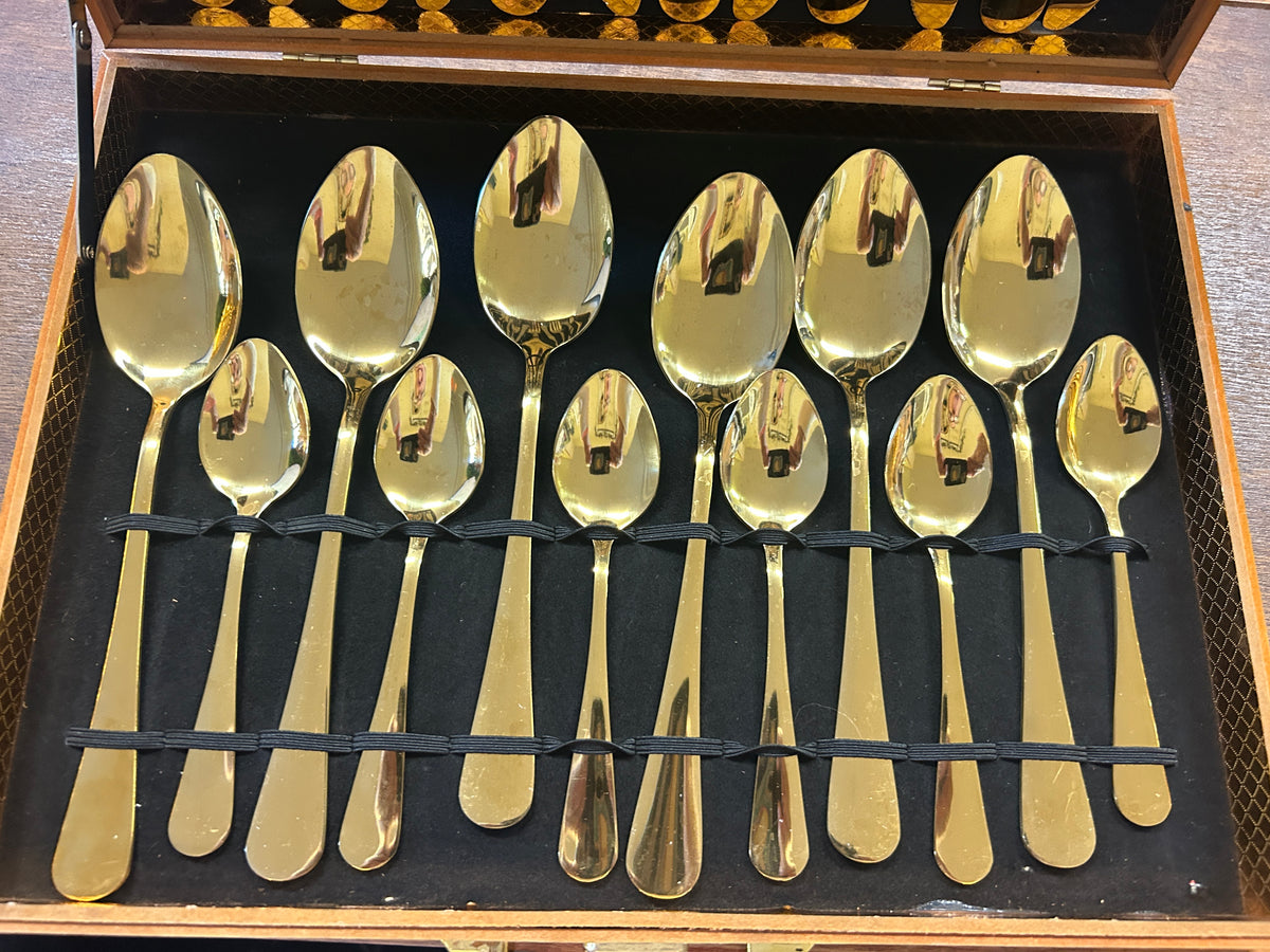 24 pc Gold Silverware in Case, 13 1/2"