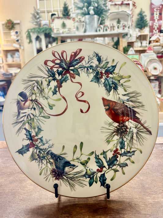 Red Green White Lenox Winter Greetings Cardinal Plate, 10 3/4"