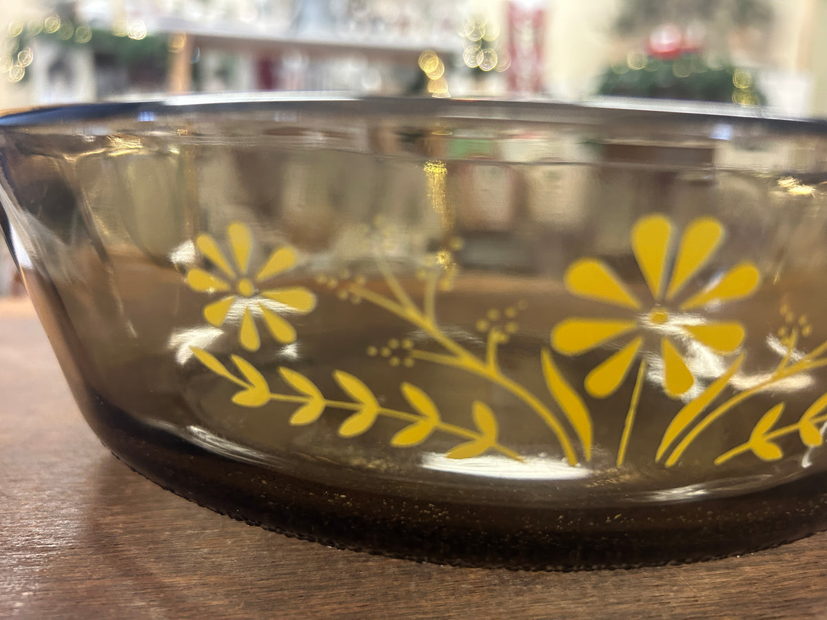 Amber Glasbake Yellow Daisy Smoked Casserole, 9 1/4"