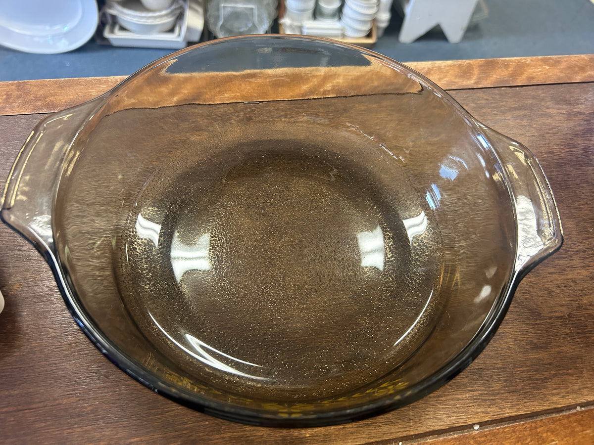 Amber Glasbake Yellow Daisy Smoked Casserole, 9 1/4"