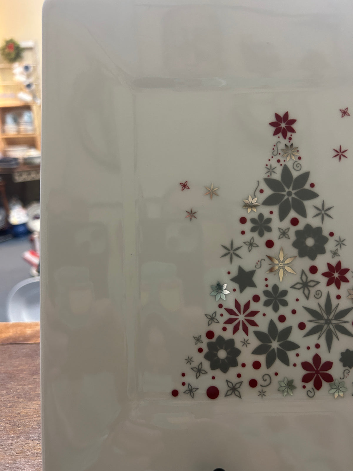Cranberry & White Food Network Christmas Tree Square Plate, 10 1/4"