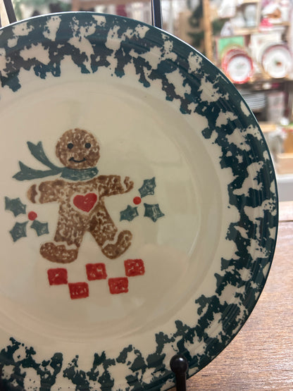 Red Green White Tienshan Folk Art Gingerbread Plate, 7 3/4"