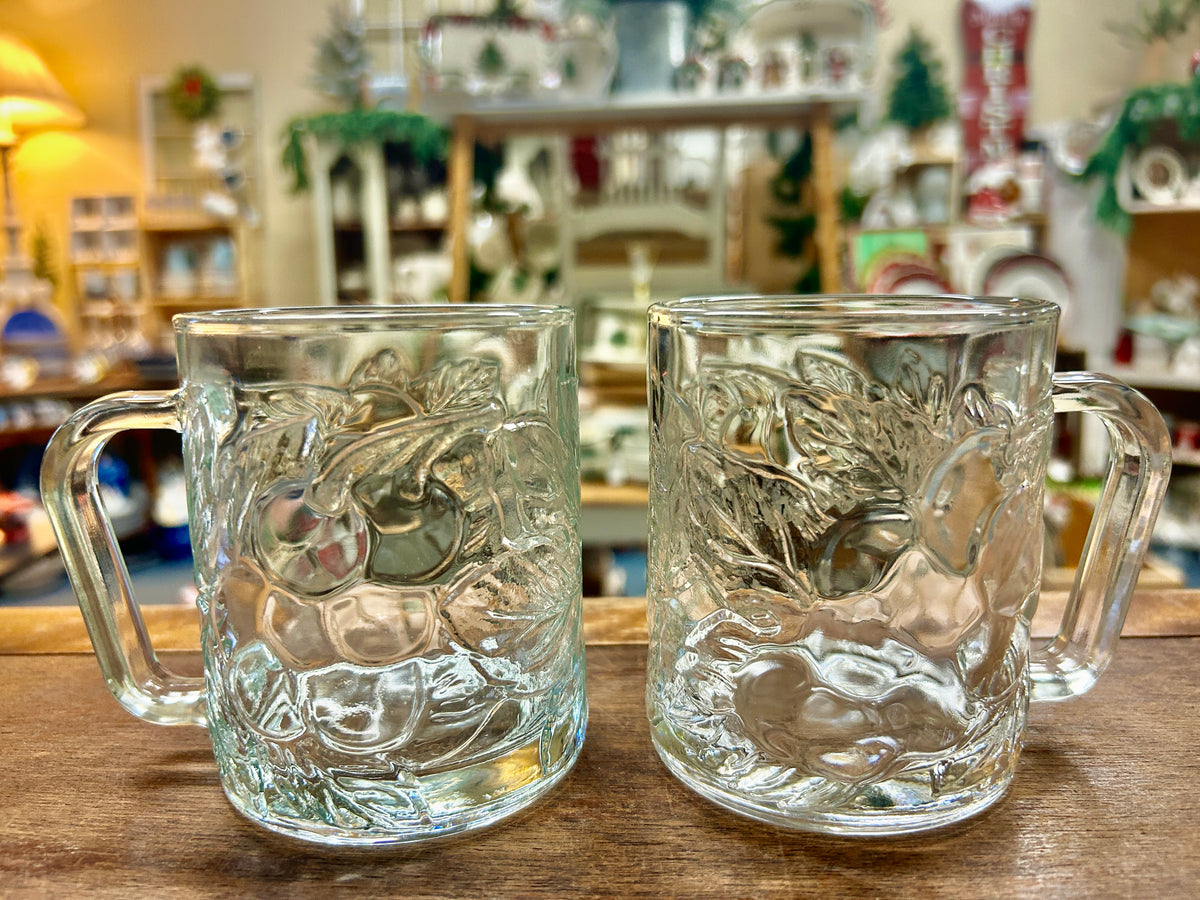 KIG Embossed Grapes Clear Mugs 2, 3 3/4"