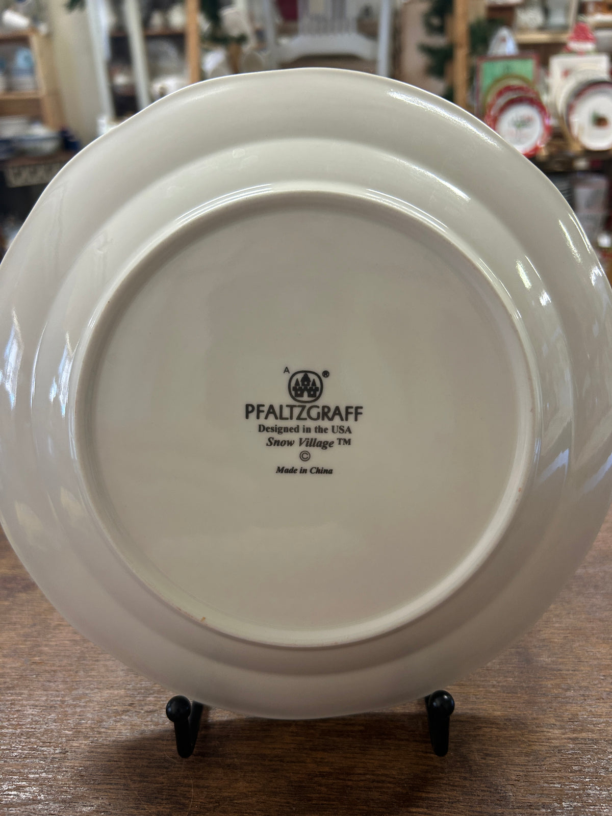 Pfaltzgraff logo back of ceramic plate with 'Made in China' text