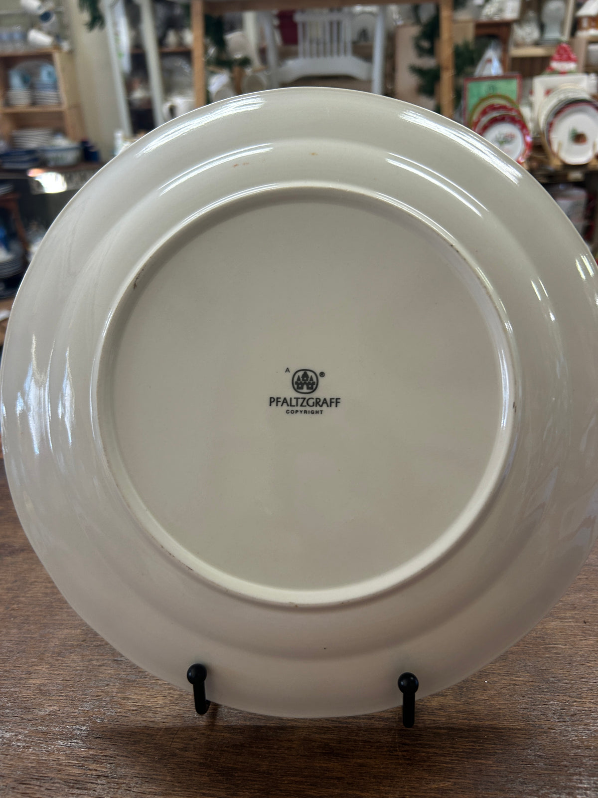 11-inch dinner plate with Pfaltzgraff logo on white underside