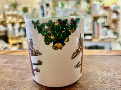 Red Green White Spode RARE Asia Minor Santa Around the World Mug, 3 1/4"