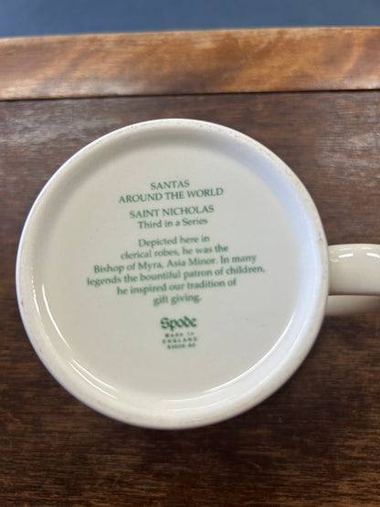 Red Green White Spode RARE Asia Minor Santa Around the World Mug, 3 1/4"
