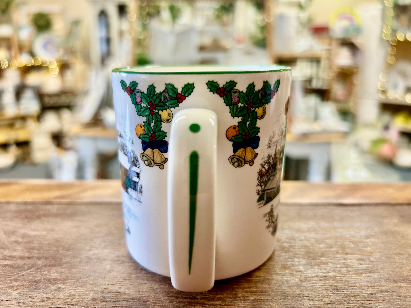 Red Green White Spode American Santa Around the World Mug, 3 1/4"
