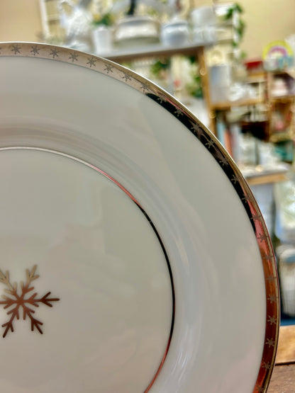 Silver & White Home First Frost Plate, 8 3/4"