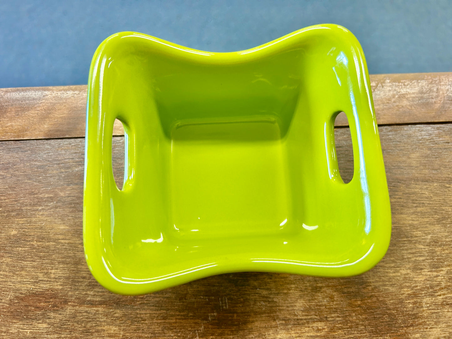 Rachael Ray Green Square Bowl 10 oz, 10 ounces