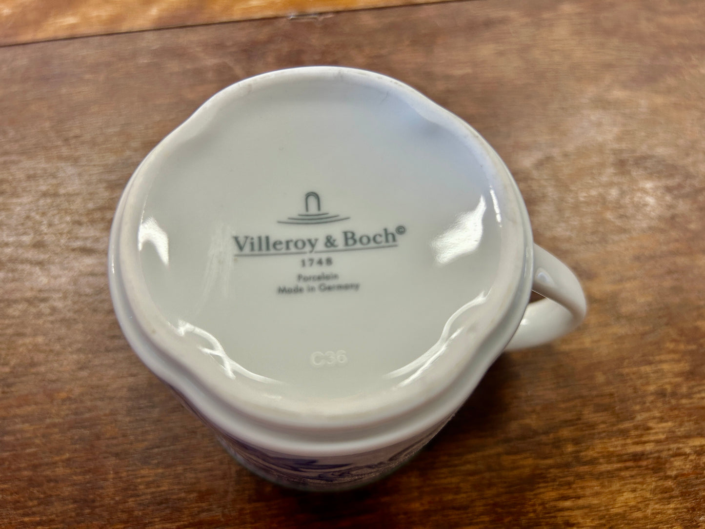 Blue & White Villeroy & Boch Cordoba Bird Mug Germany, 4 1/4"