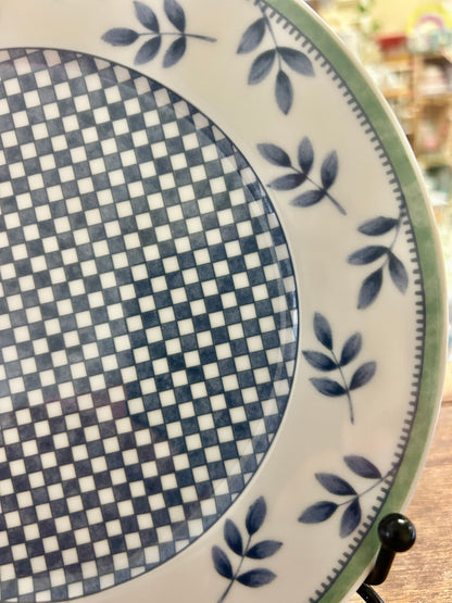 Blue & White Villeroy & Boch Castell Plate Germany, 8 1/4"