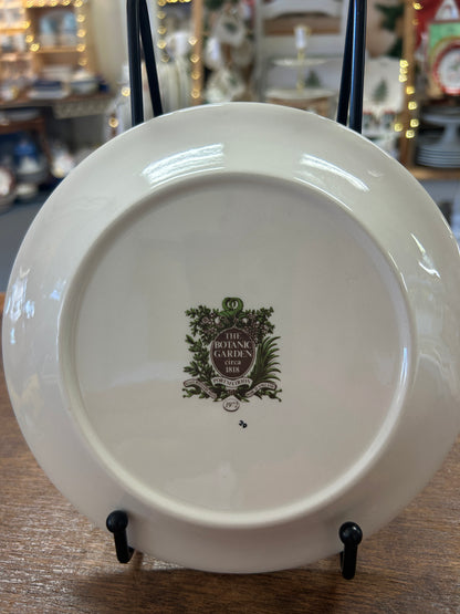 Botanic Garden plate underside with green crest logo centered