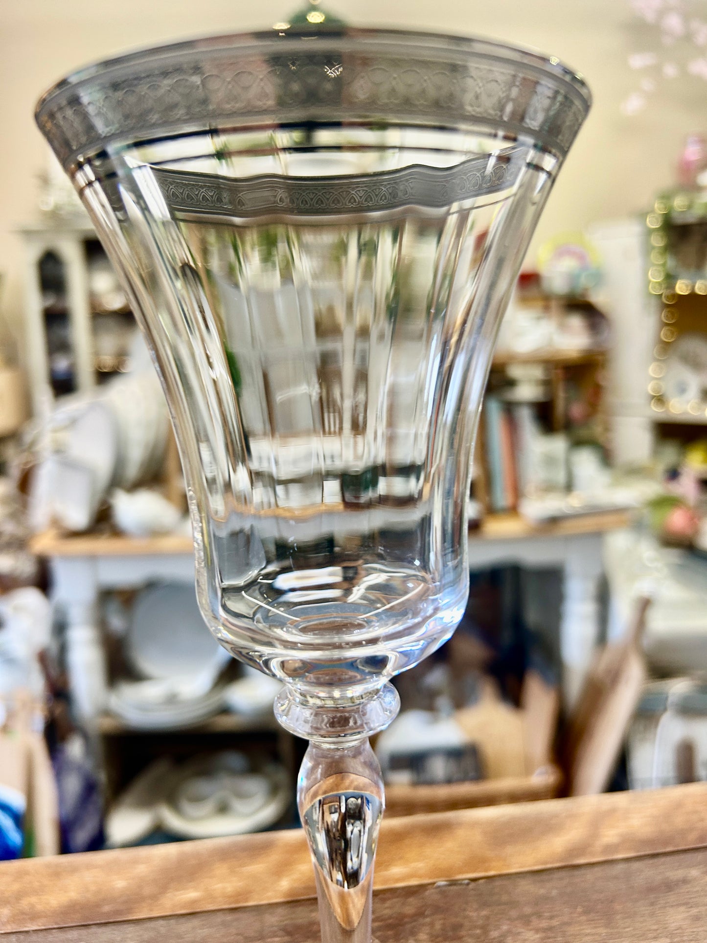 Clear Mikasa Jamestown Platinum Glass, 9 1/4"
