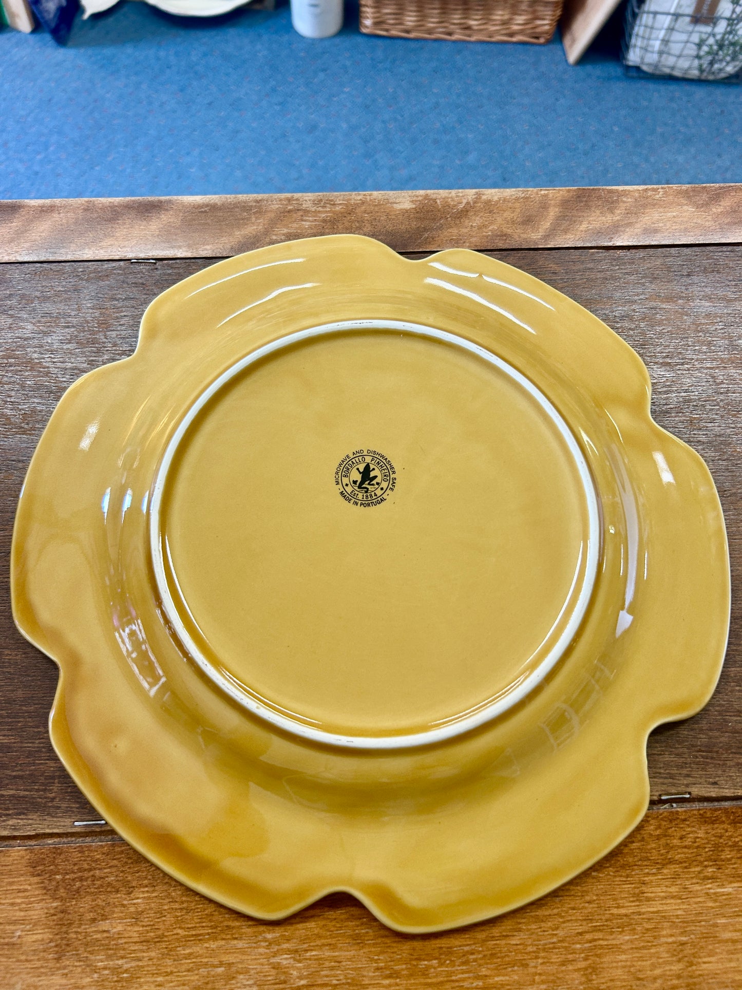 Bordallo Pinheiro Honey Gold Cabbage Platter, 12"