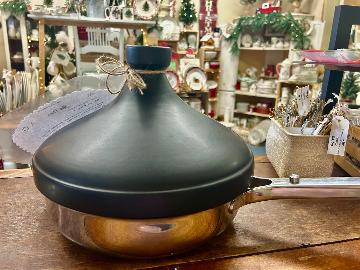 Dark gray tagine base with lid knob and hanging tag