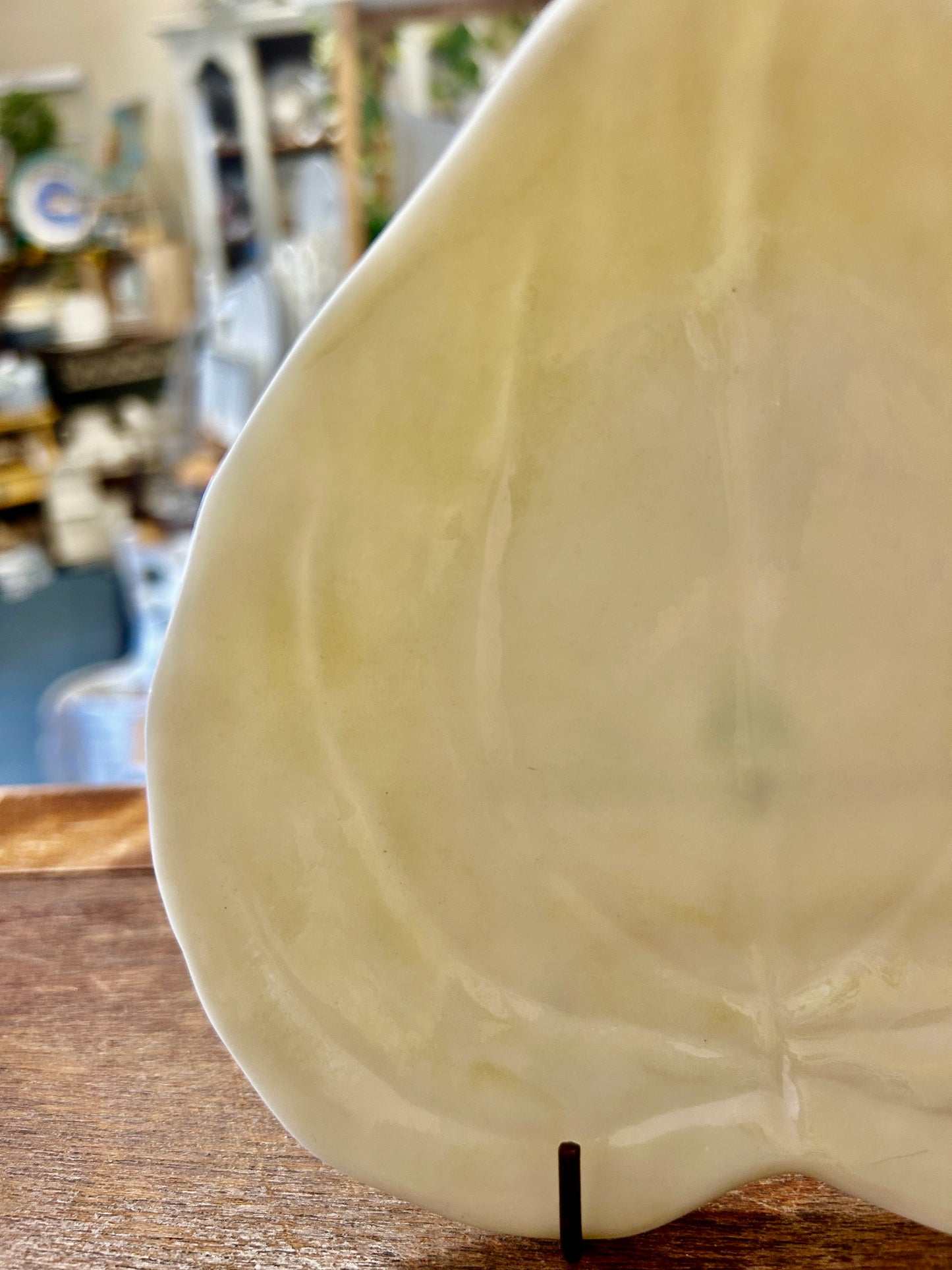 Cream Belleek Leaf Heart Shape Plate Ireland, 6 1/2"