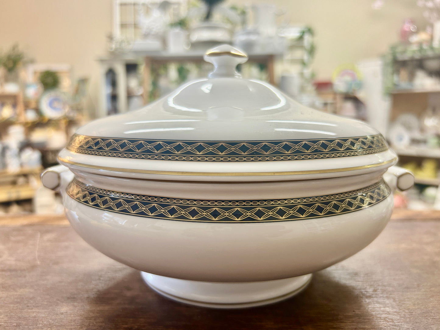 Blue & White WATERFORD Powerscourt Covered Casserole, 9"