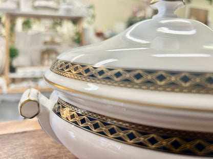 Blue & White WATERFORD Powerscourt Covered Casserole, 9"