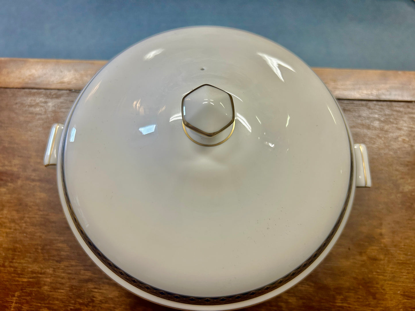Blue & White WATERFORD Powerscourt Covered Casserole, 9"
