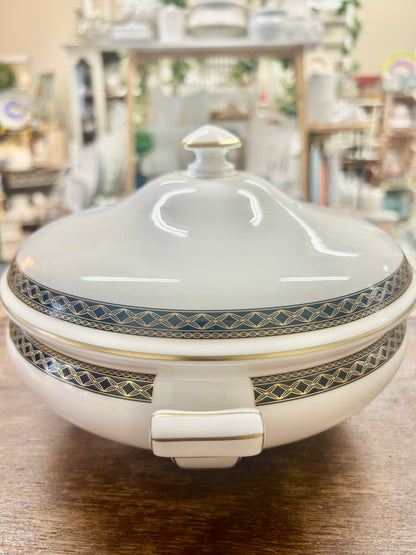 Blue & White WATERFORD Powerscourt Covered Casserole, 9"