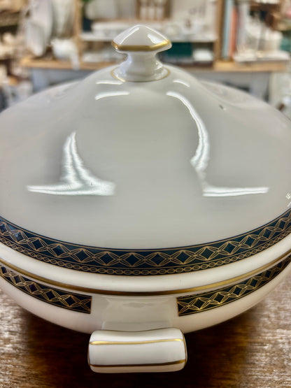 Blue & White WATERFORD Powerscourt Covered Casserole, 9"