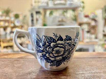 Blue & White British Anchor Beacon Hill Cup England, 3"
