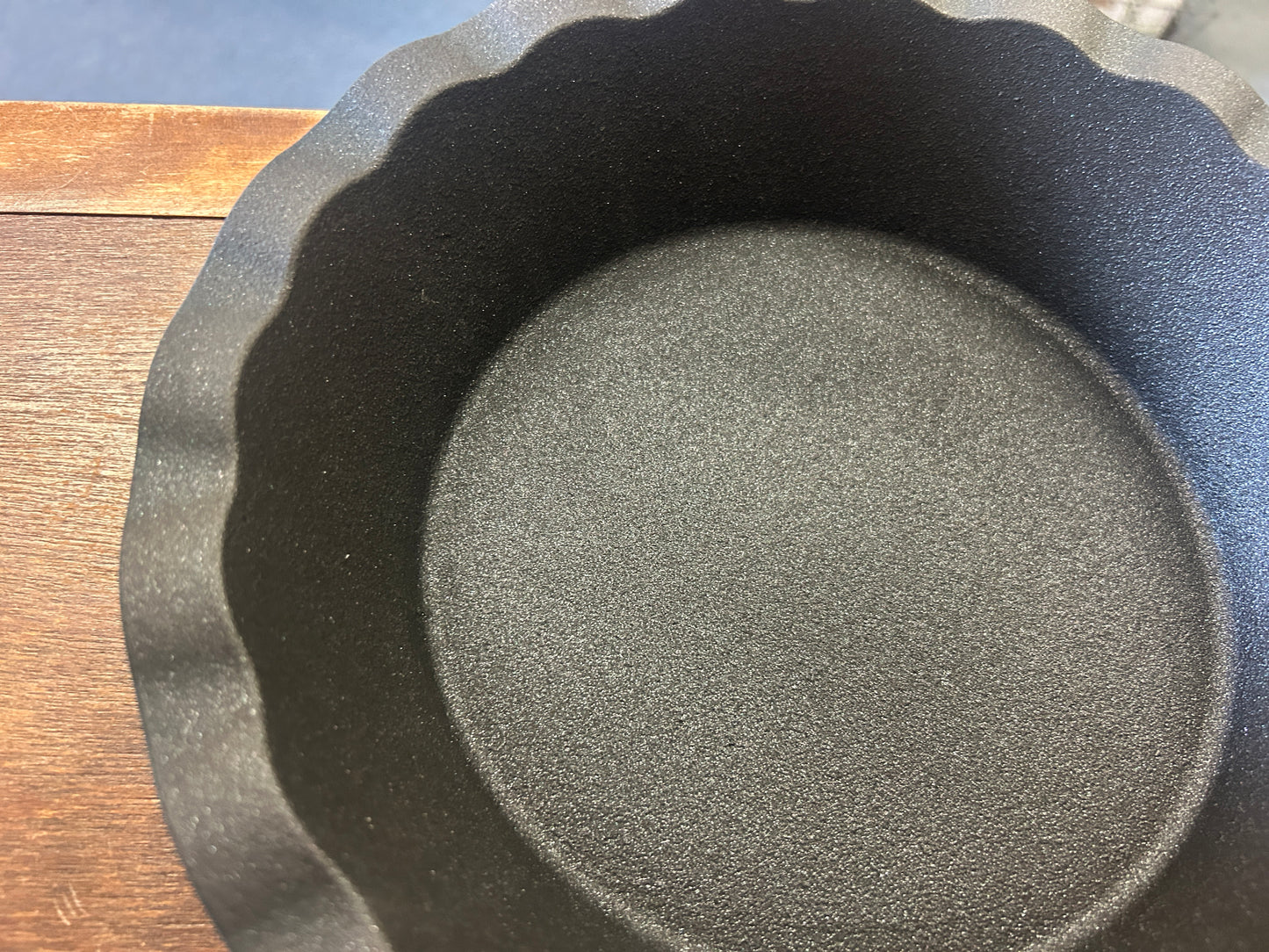 Blue Kitchen HQ NEW Cast Iron Pie Plate, 9"